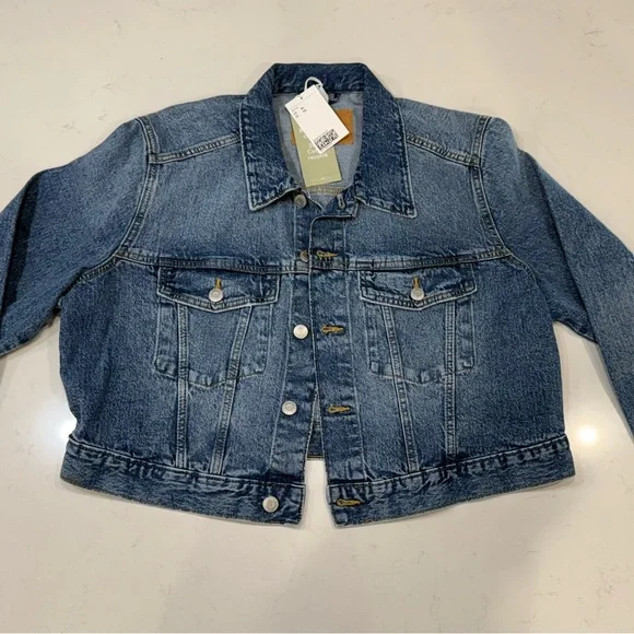 NWT H&M Classic Cropped Blue Denim Jacket - Picture 1 of 3